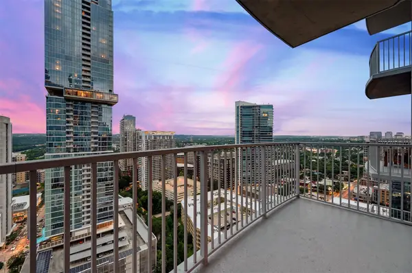 360 Nueces St #2706, Austin, TX 78701