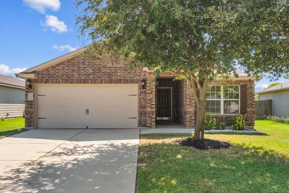 233 J E Brown Ln, Jarrell, TX 76537 - Image #1
