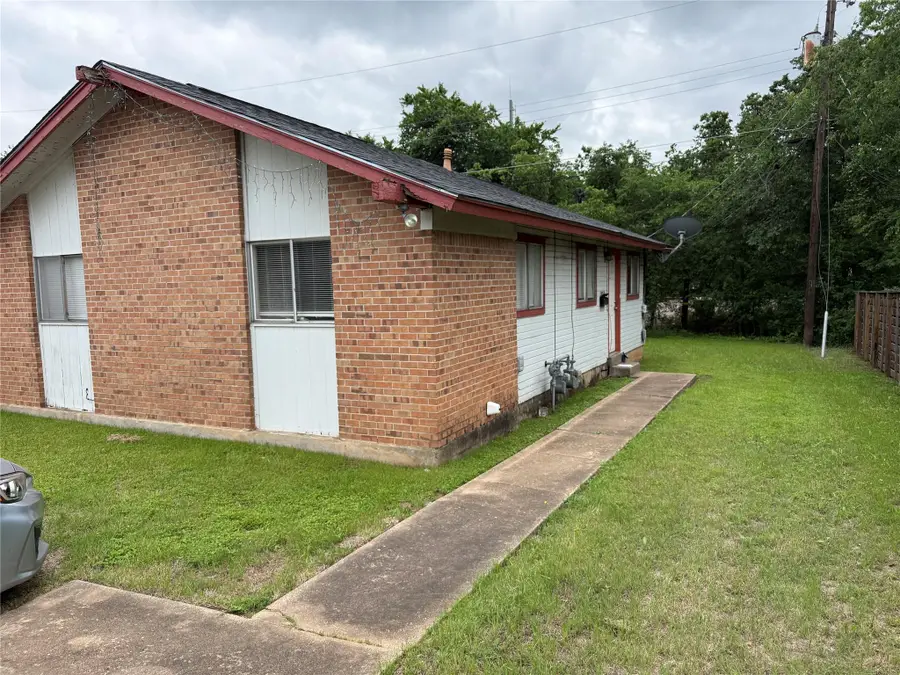 1303 Falcon Cv, Austin, TX 78745 - #2