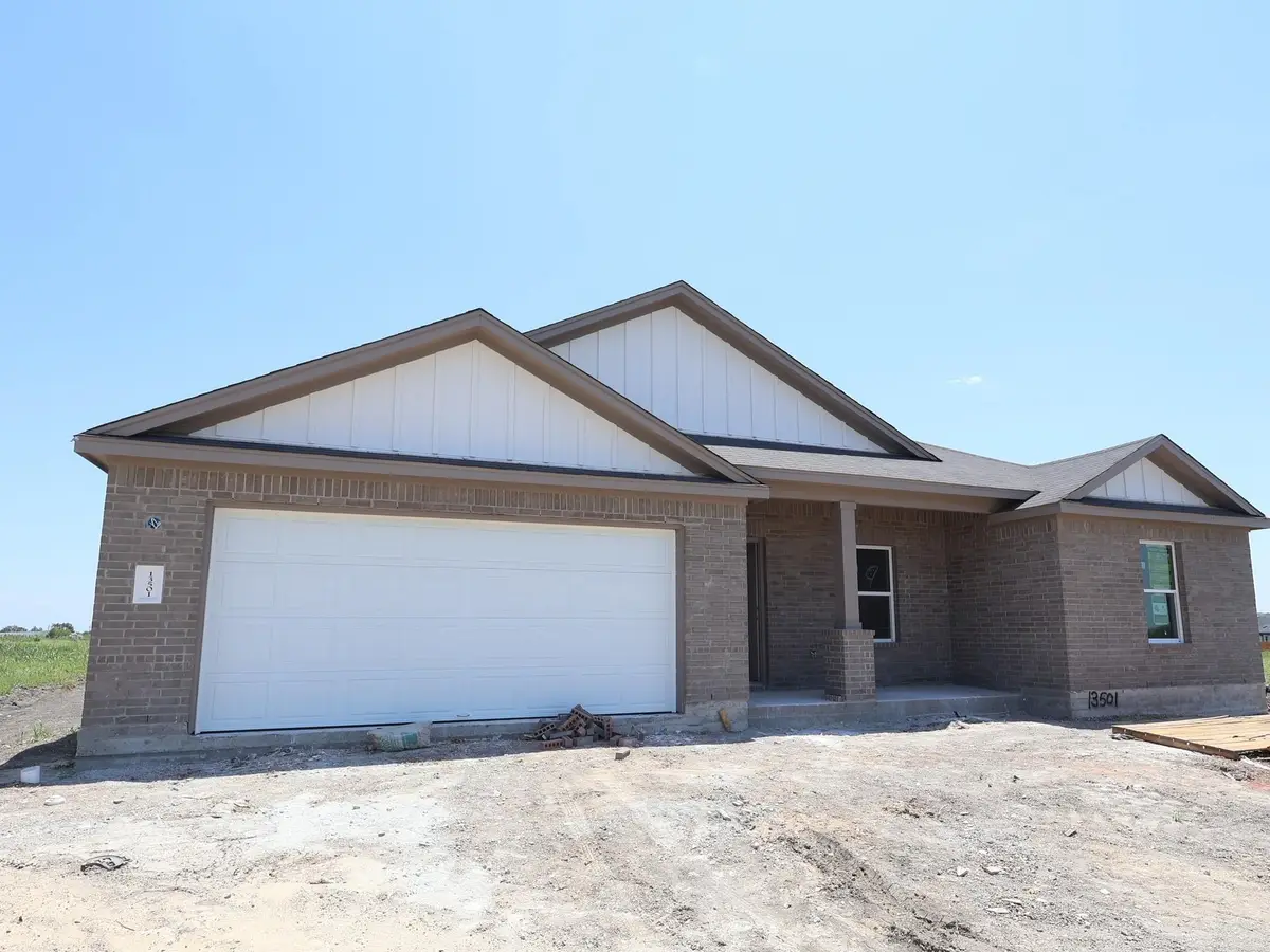 13501 Van Hollen Rd, Manor, TX 78653 - #1