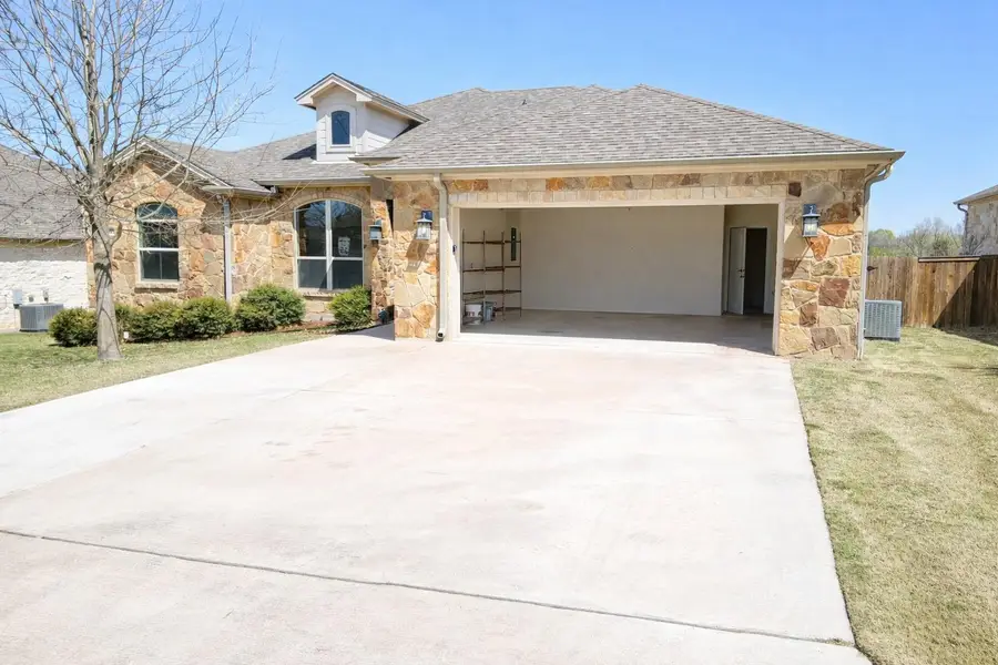 300 Magan Ln, Jarrell, TX 76537 - #2