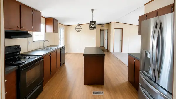 873 Avenue I, Poteet, TX 78065