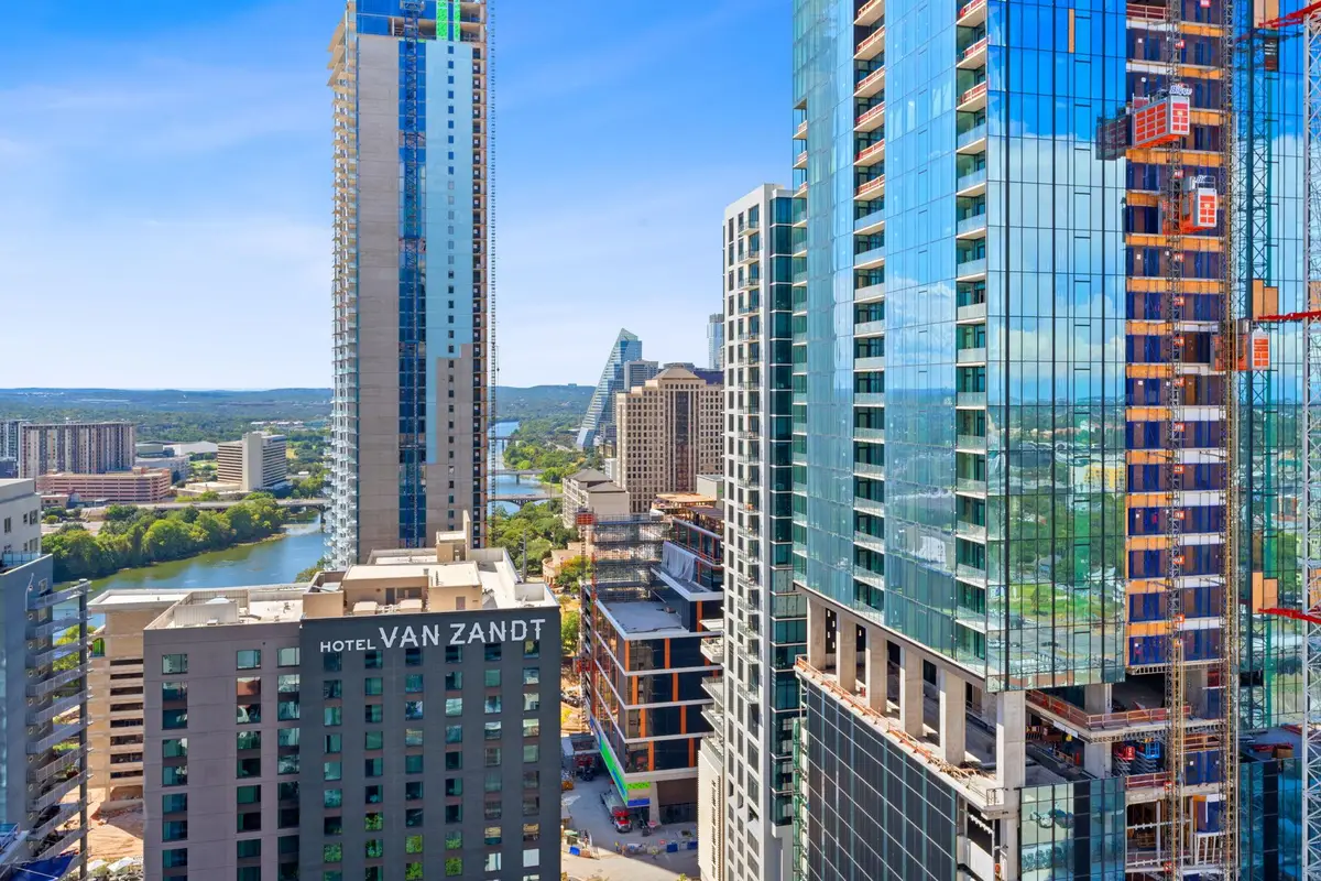 84 East Ave #2410, Austin, TX 78701 - Image #1