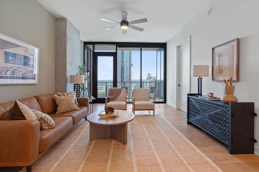 84 East Ave #2410, Austin, TX 78701 - Image #3