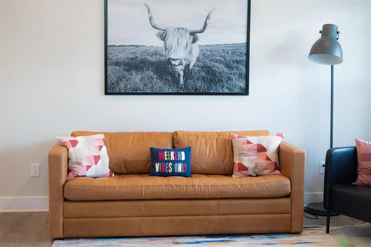 930 S Eagle St #202, Fredericksburg, TX 78624 - #1