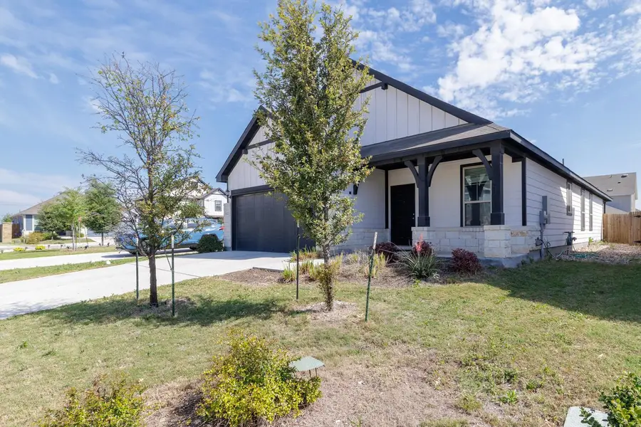 1620 Holly Lake Dr, Leander, TX 78641 - #2