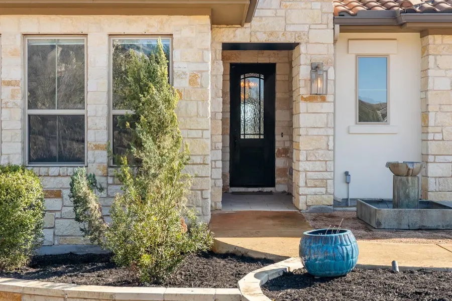 203 Serene Hilltop Cir, Lakeway, TX 78738 - Image #2
