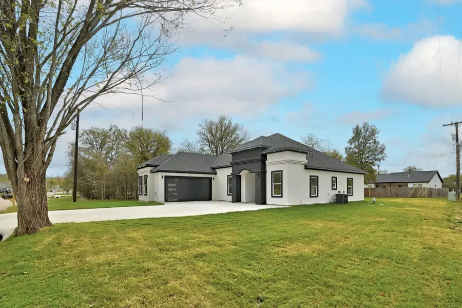 103 Kawainui Ln, Bastrop, TX 78602 - Image #3