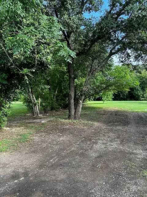 208 E Anderson Ave, Round Rock, TX 78664 - Image #3