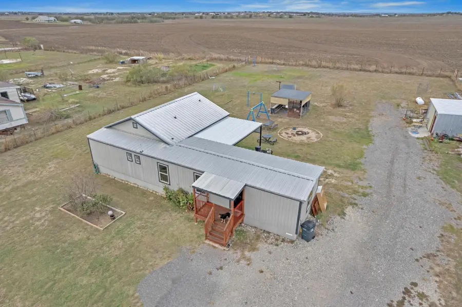 106 Cloudberry Ln, Elgin, TX 78621 - Image #2