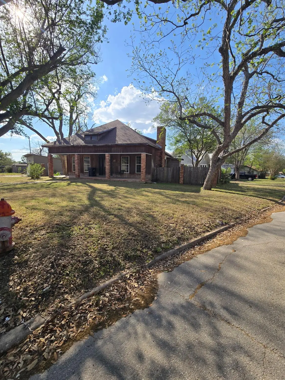 501 Green St, Rockdale, TX 76567 - #1