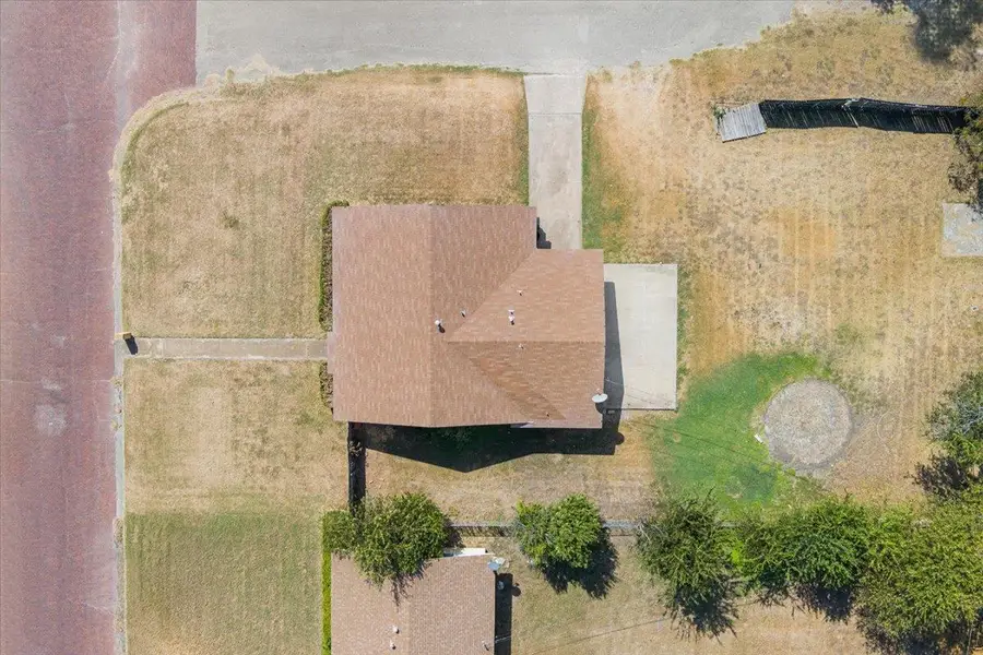 1018 S 11th St, Temple, TX 76504 - #2