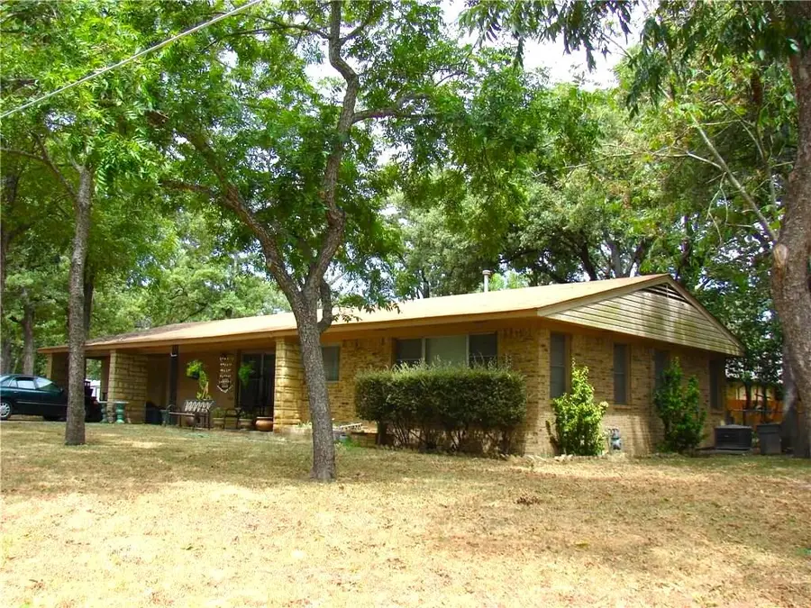 1912 Alcoa Ave, Rockdale, TX 76567 - Image #3