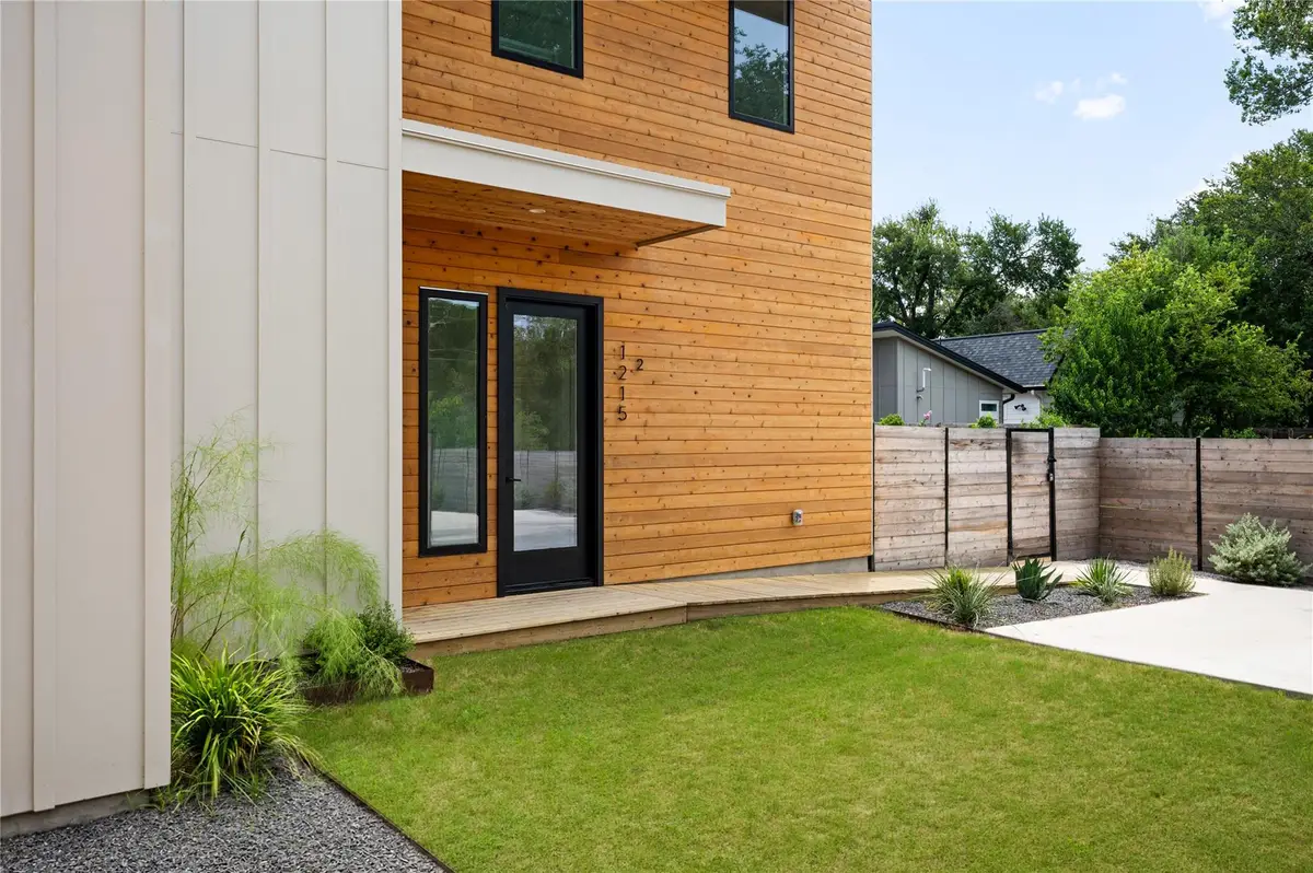 1215 Fort Branch Blvd #2, Austin, TX 78721 - #1
