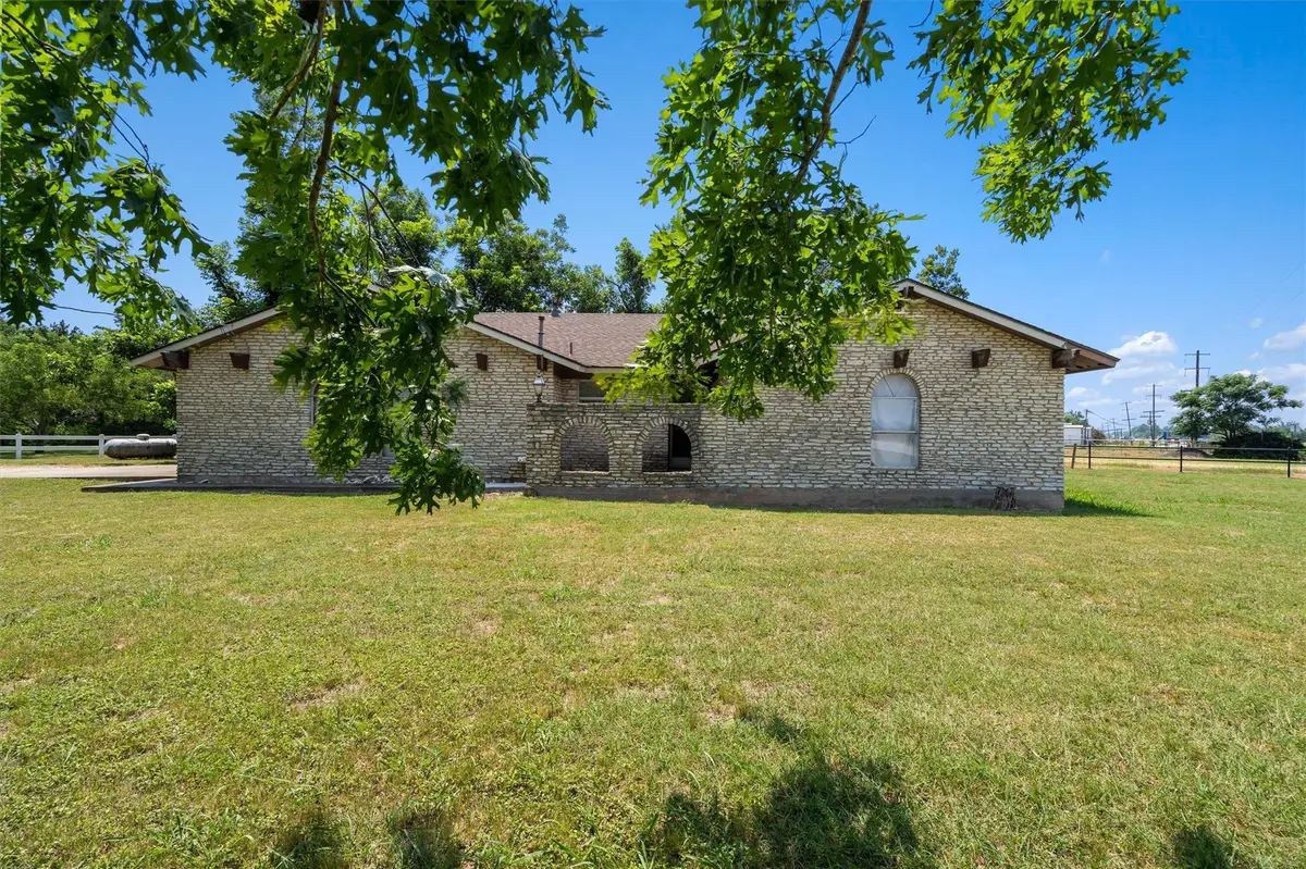 20 County Road 408, Taylor, TX 76574 - #1