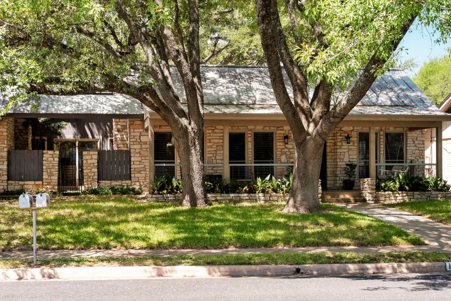 10810 Pinehurst Dr #1, Austin, TX 78747 - #3