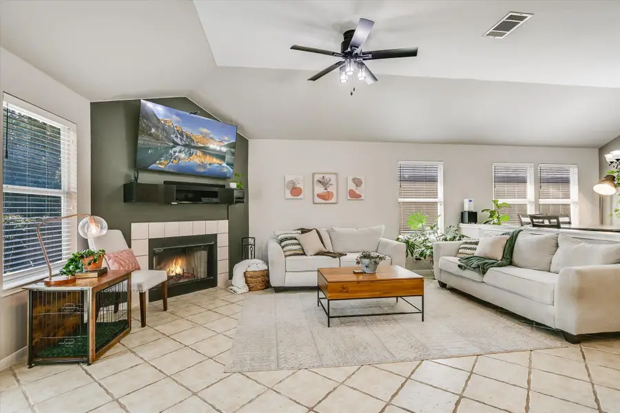 1302 Redbud Ln, Leander, TX 78641 - Image #3