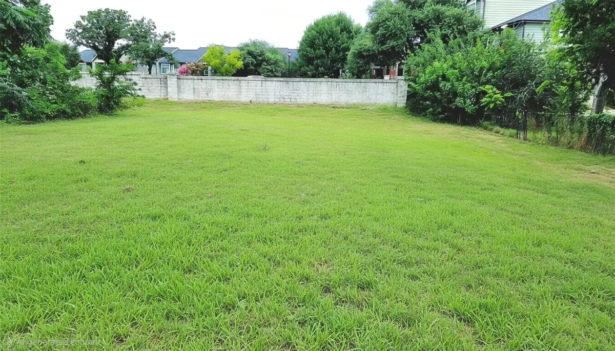 520 W 22nd St, Georgetown, TX 78626 - #1