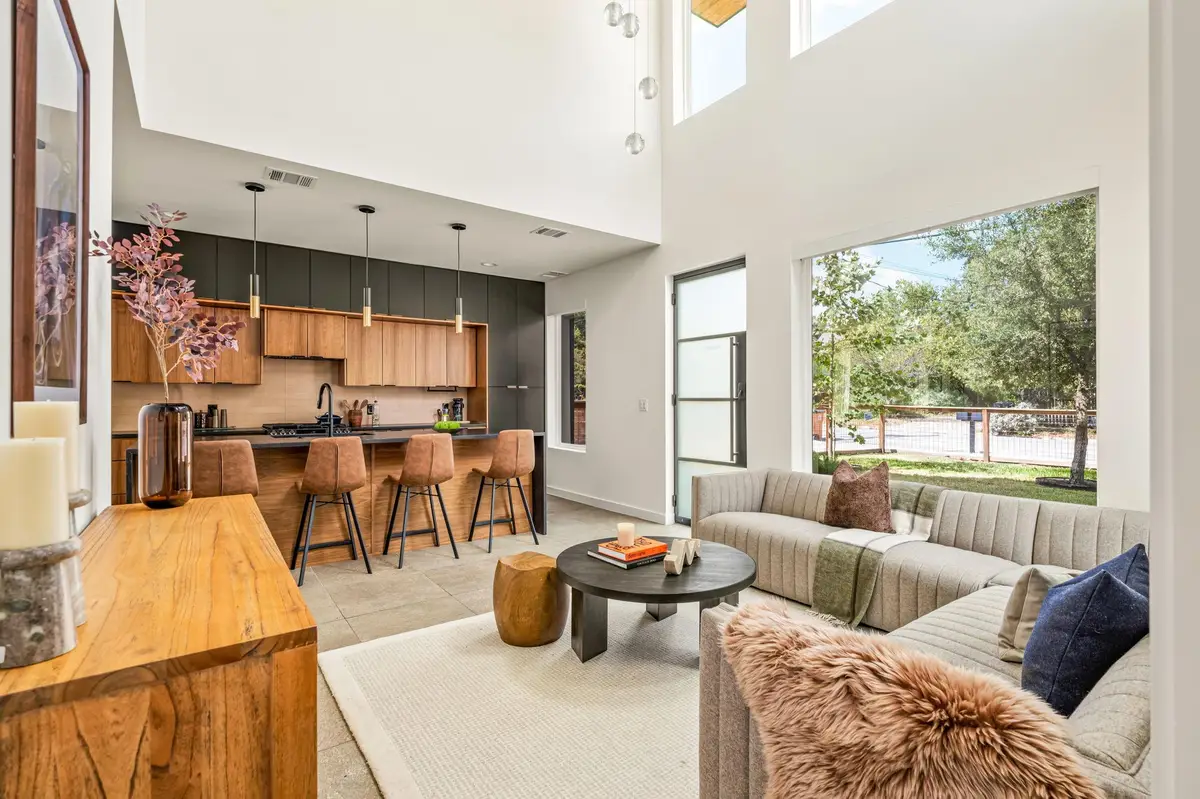 605 Brentwood St #1, Austin, TX 78752 - #1