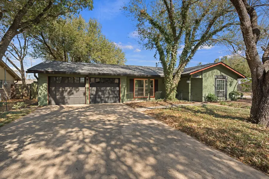 1400 Summit Cir, Taylor, TX 76574 - #2