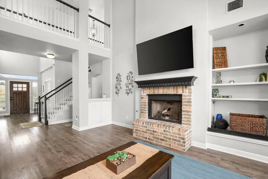 154 Old Settlers Dr, Bastrop, TX 78602 - #2