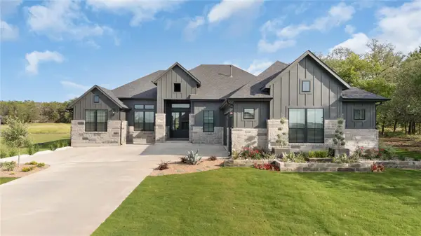 1009 Doelling Dr, Florence, TX 76527