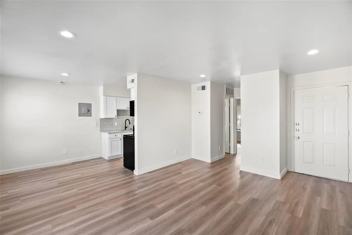 3819 Southway Dr #104, Austin, TX 78704 - Image #1