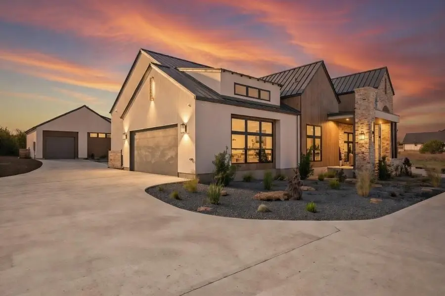 108 Lantana Bud Trl, Liberty Hill, TX 78642 - #2