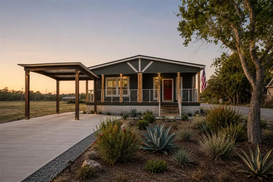 1200 E Green St, Llano, TX 78643 - #2