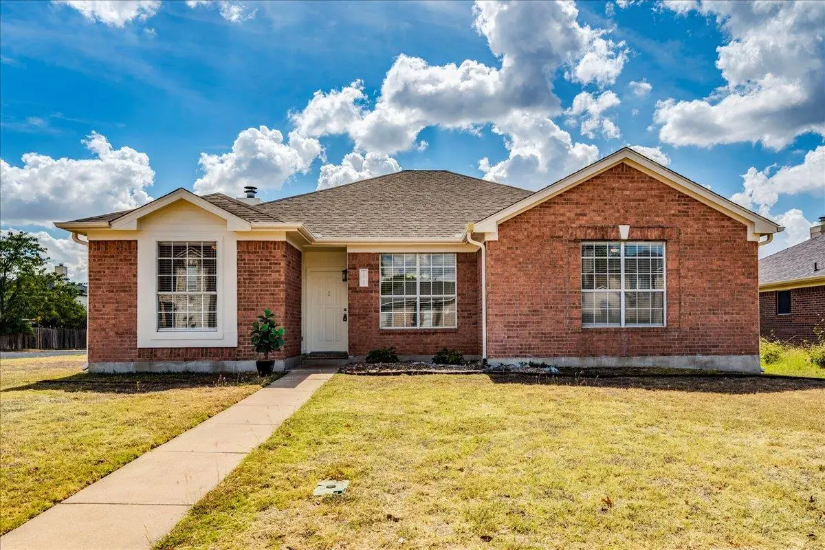 1021 Black Locust Dr W, Pflugerville, TX 78660 - Image #1