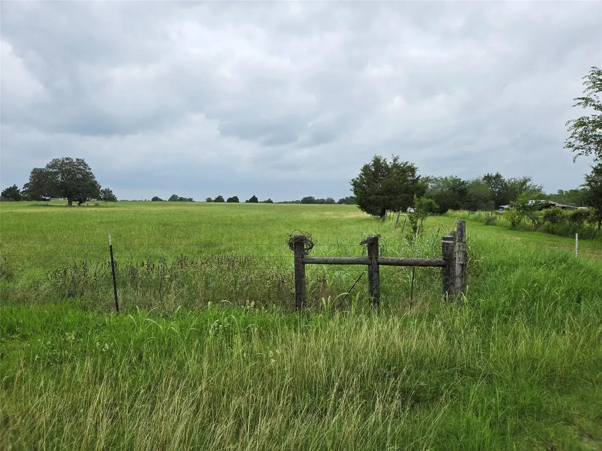 109 Prairie Ln, Elgin, TX 78621 - #1