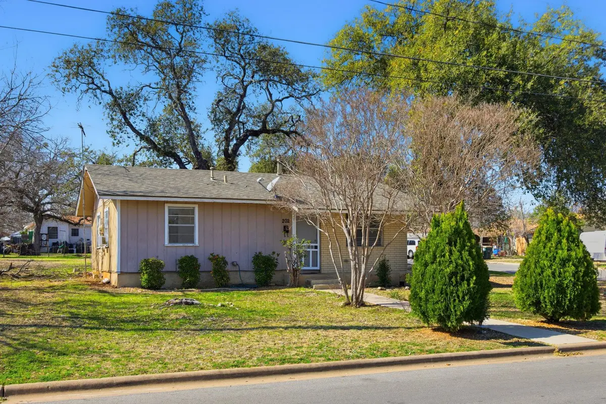 202 Forest St, Georgetown, TX 78626 - #1