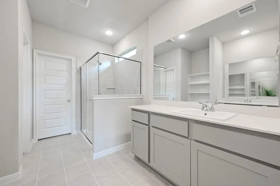 216 Hornet St, Elgin, TX 78621 - #3