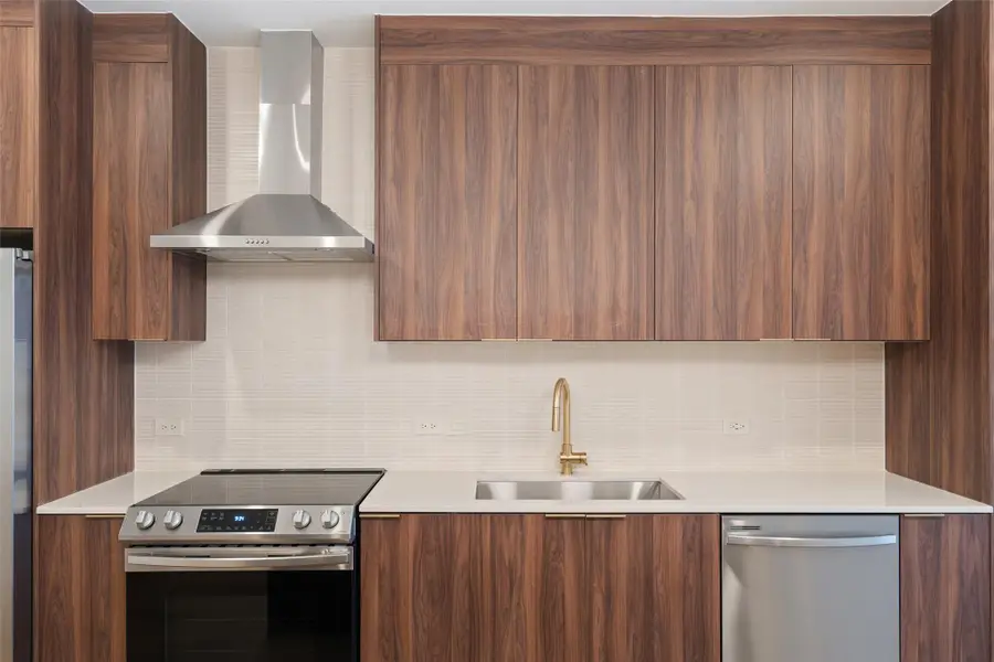 1701 Simond Ave #206, Austin, TX 78723 - Image #2