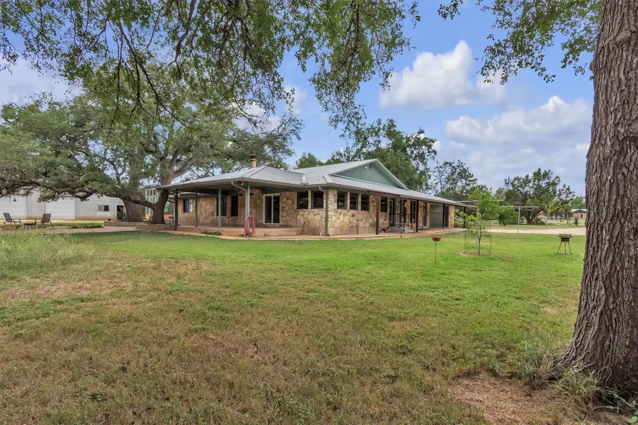 700 Billie Brooks Ln, Driftwood, TX 78619 - #2