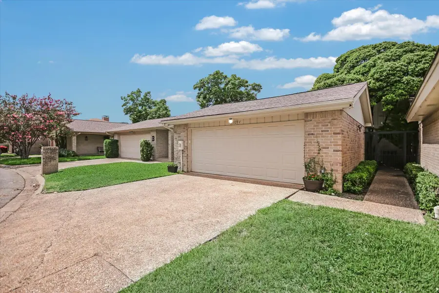 11125 Pinehurst Dr #C, Austin, TX 78747 - #2