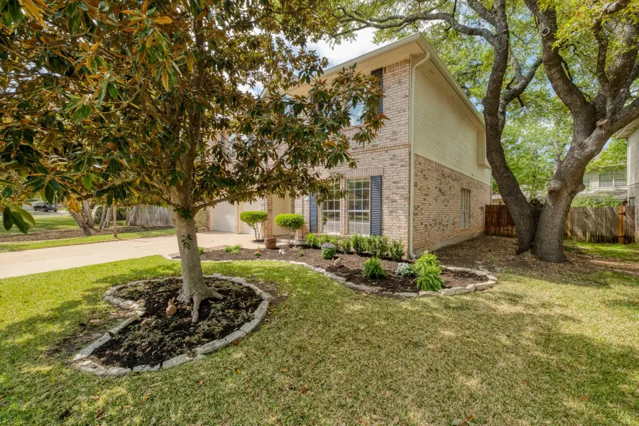 1202 Oakwood Blvd, Round Rock, TX 78681 - #2