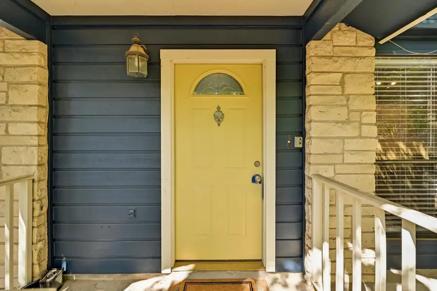 275 Mooring Cir #B, Lakeway, TX 78734 - #2