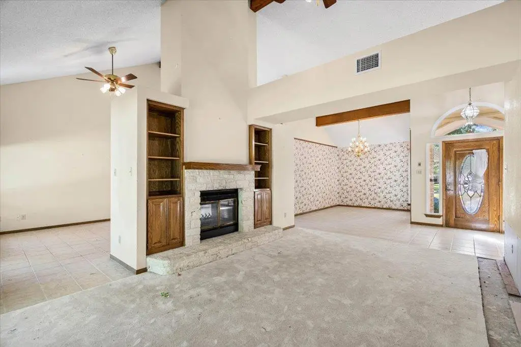 10801 Culberson Dr, Austin, TX 78748 - #1