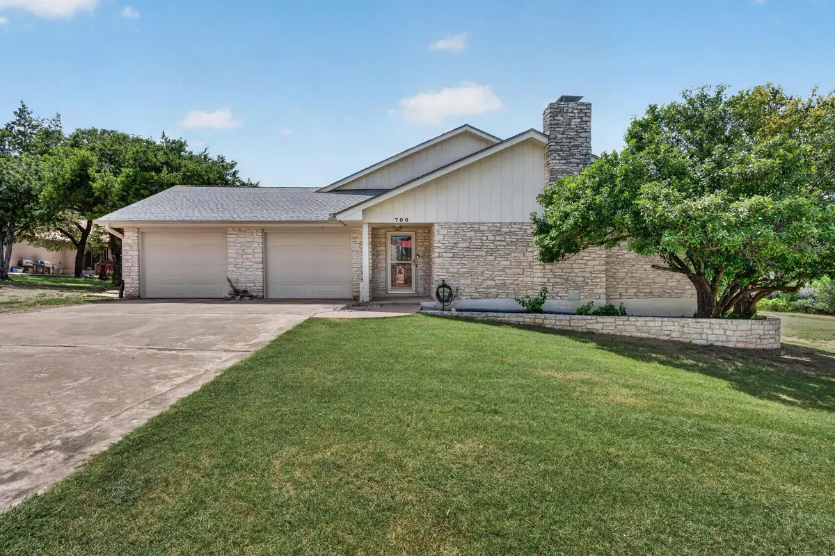 700 Rogart Dr, Spicewood, TX 78669 - #1