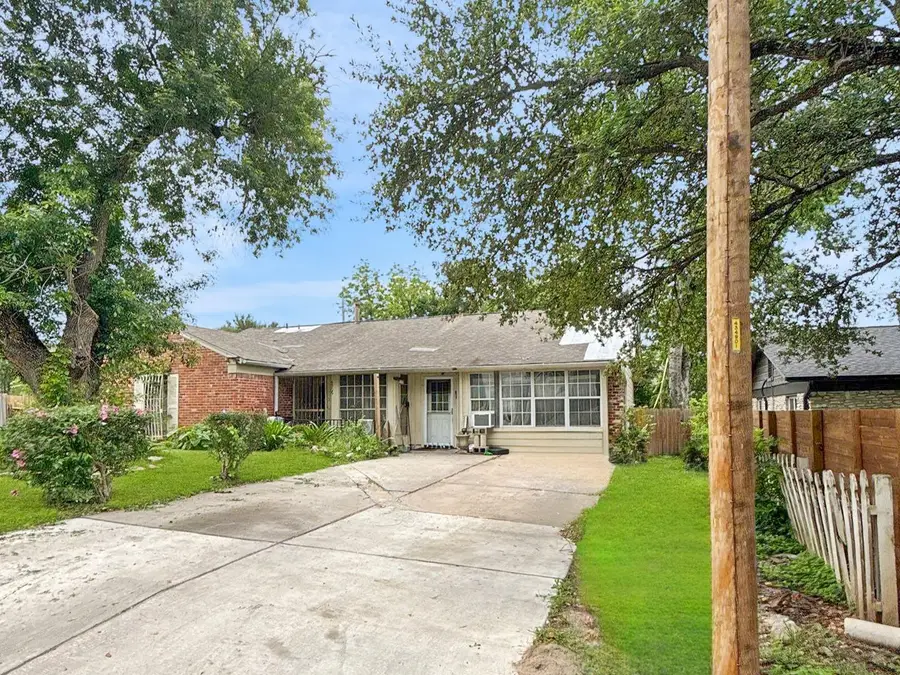 5205 Stone Gate Dr, Austin, TX 78721 - #3