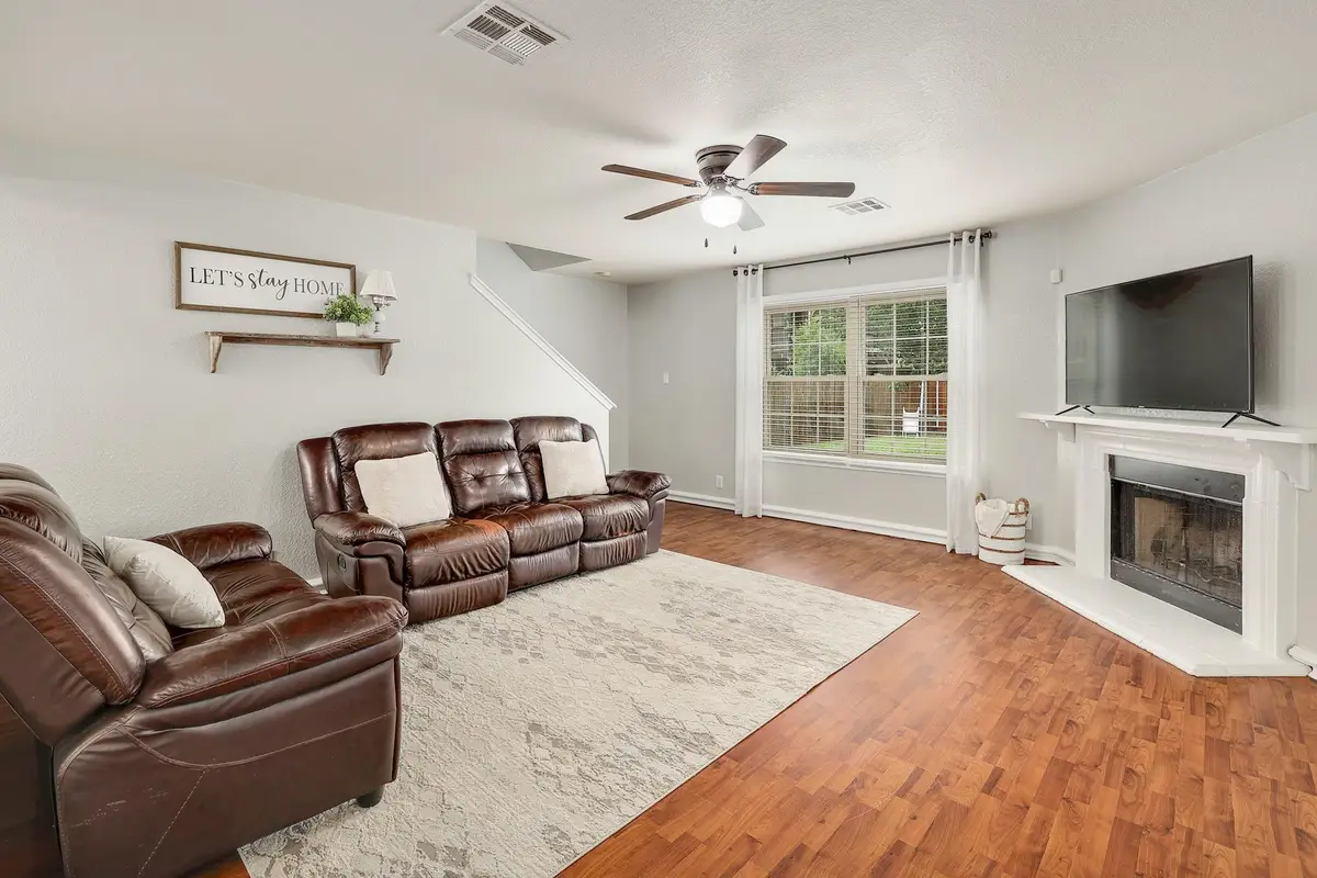 335 Mistletoe Ln, Kyle, TX 78640 - #1