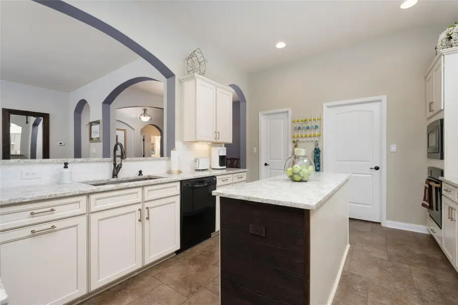 109 Lombardia Dr, Lakeway, TX 78734 - #3