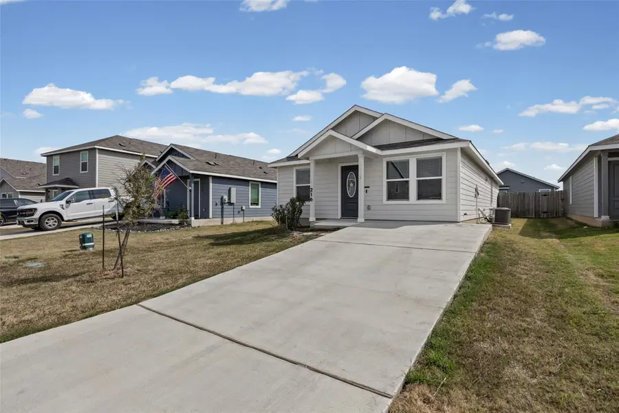 216 Hellcats Way, Jarrell, TX 76537 - #2