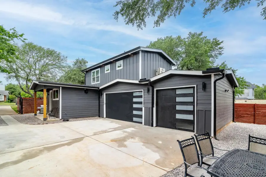 7905 & 7907 Tiffany Dr, Austin, TX 78749 - Image #2