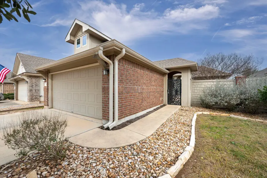 392 Tilly Ln, Buda, TX 78610 - Image #2
