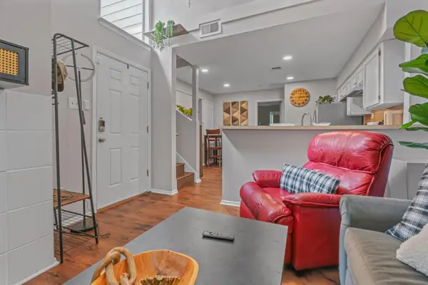 5608 Cougar Dr #226, Austin, TX 78745