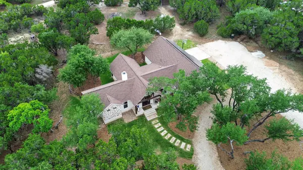 270 Rambling Oaks Dr, Wimberley, TX 78676