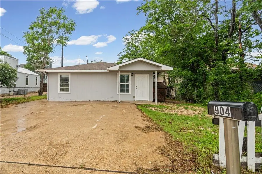 904 Montopolis Dr, Austin, TX 78741 - #2