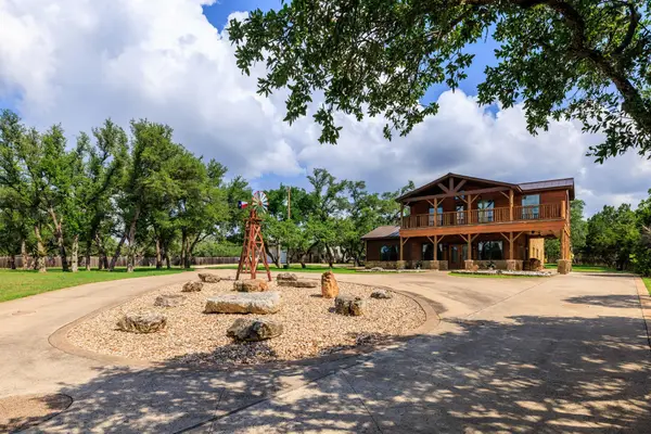 19505 Fm 150 W, Driftwood, TX 78619